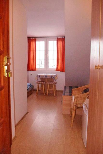 Helena Homestay *